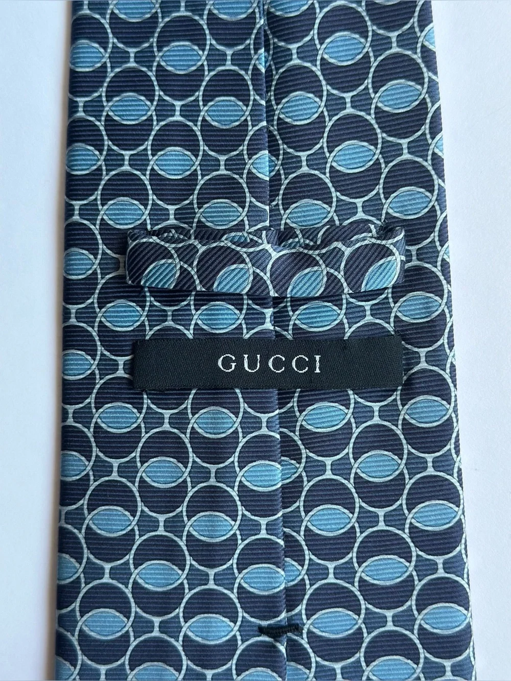 Gucci Mens Silk Tie Blue Geometric Circle Pattern Made In Italy Authentic